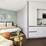 Cove Centrum 4*