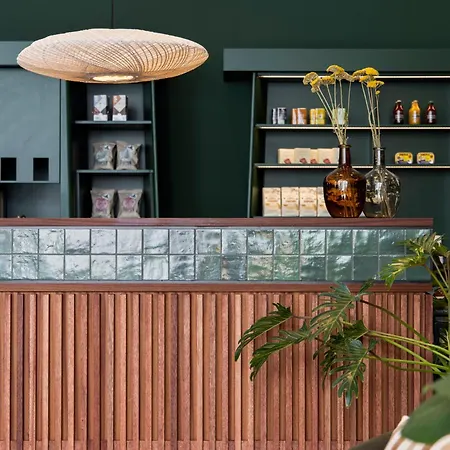 Cove Centrum 酒店 4*