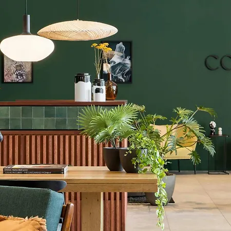 Cove Centrum Hotel