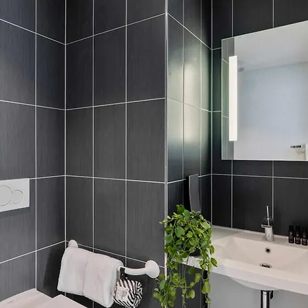 Cove Centrum 4* The Hague