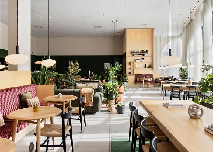 Cove Centrum ホテル